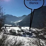 アパート Les Sapins Blancs *